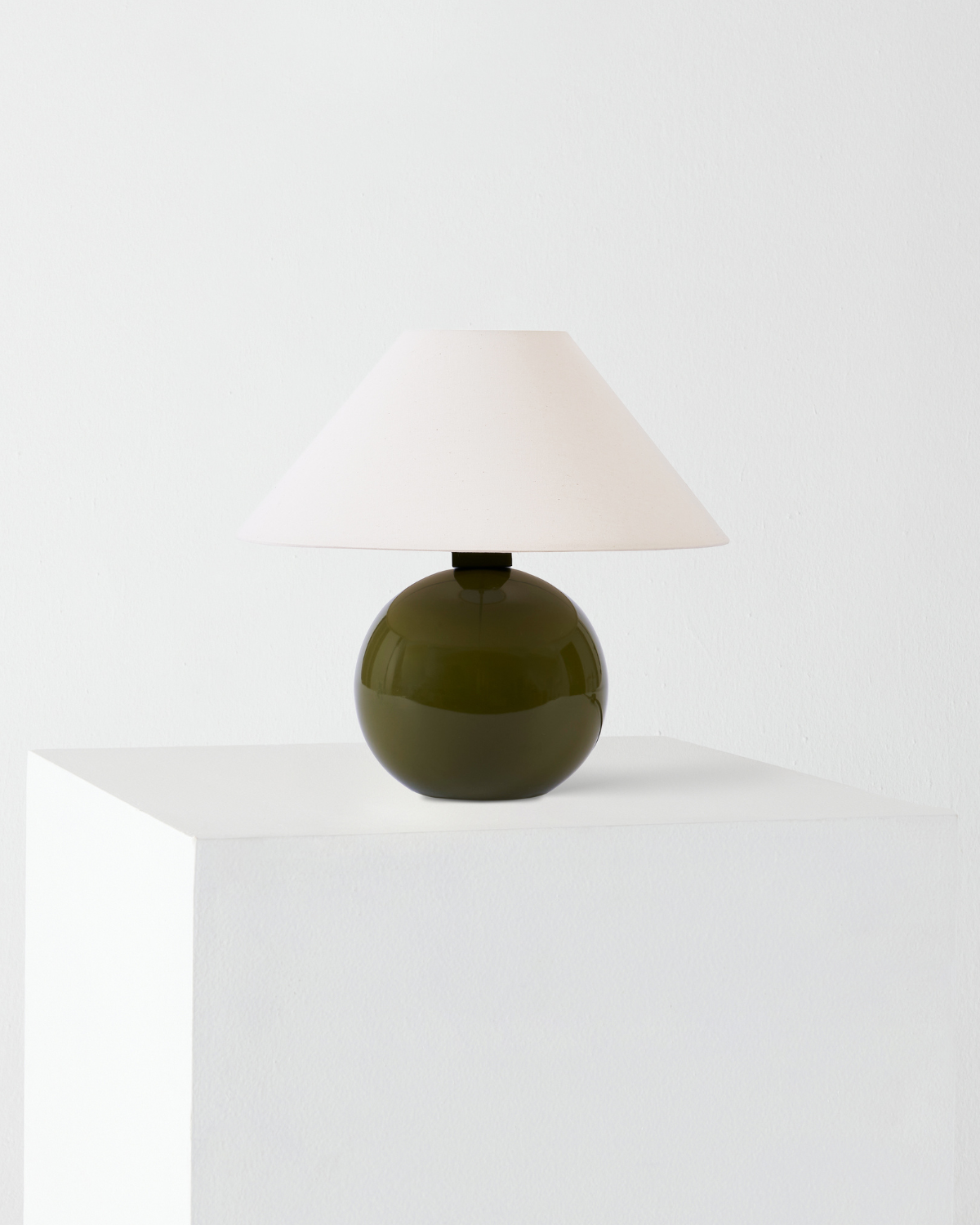 Fiona Ceramic Globe Lamp