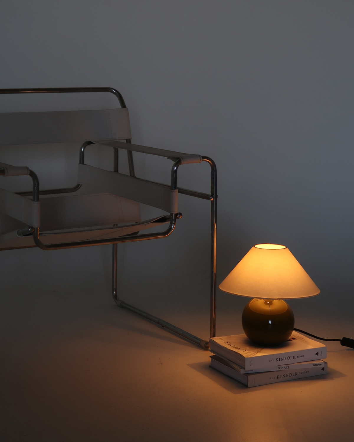 Fiona Ceramic Globe Lamp