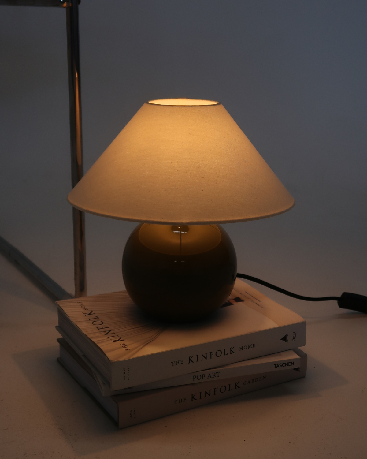 Fiona Ceramic Globe Lamp