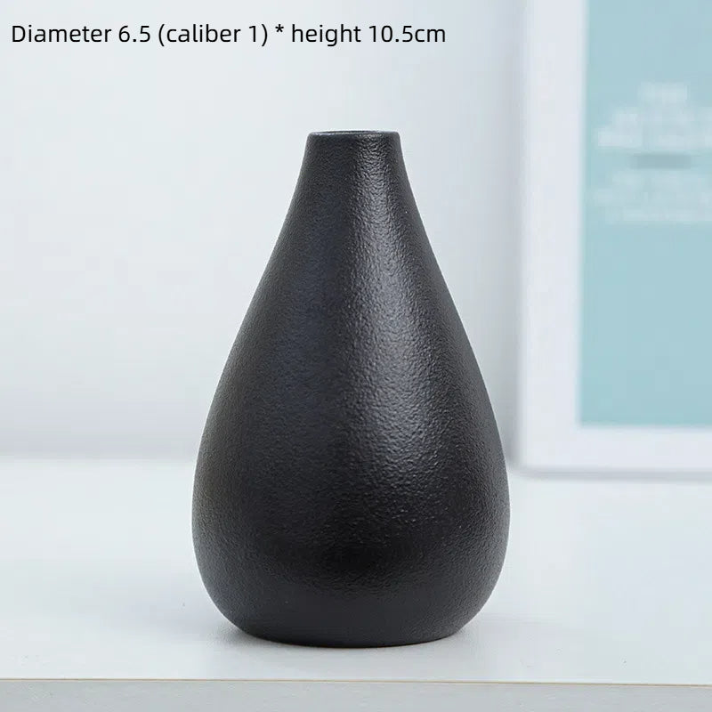 Zen Black Tea Vase