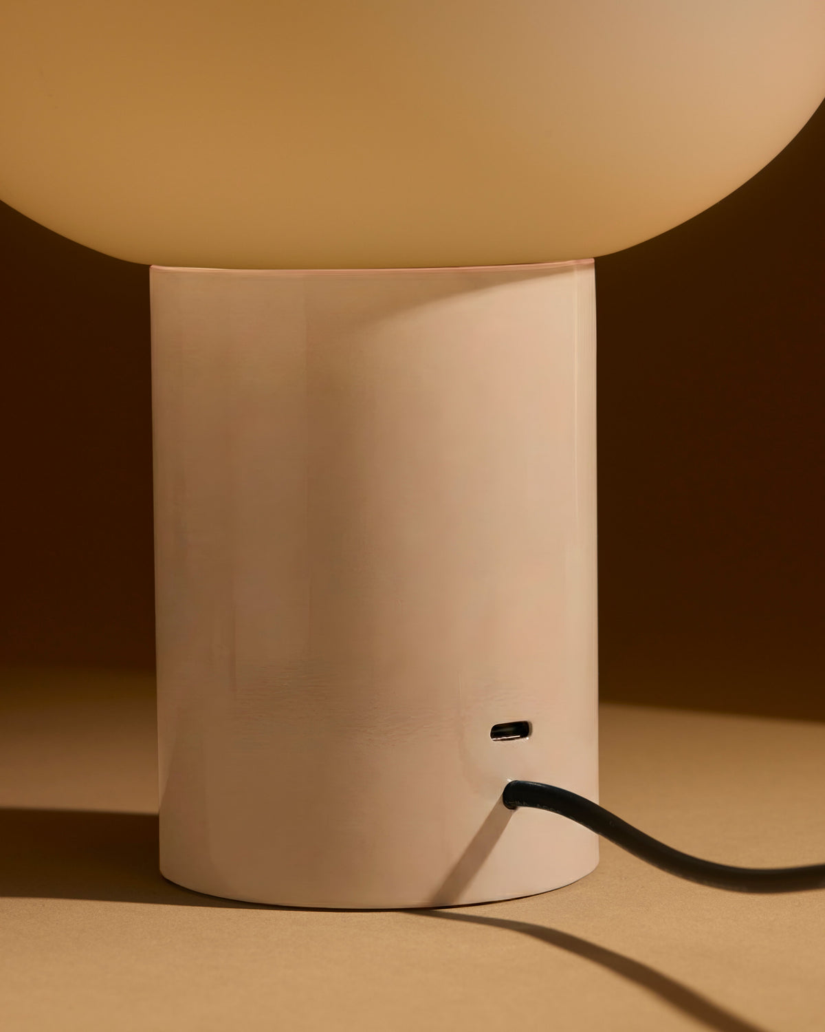 Ivy Globe Table Lamp