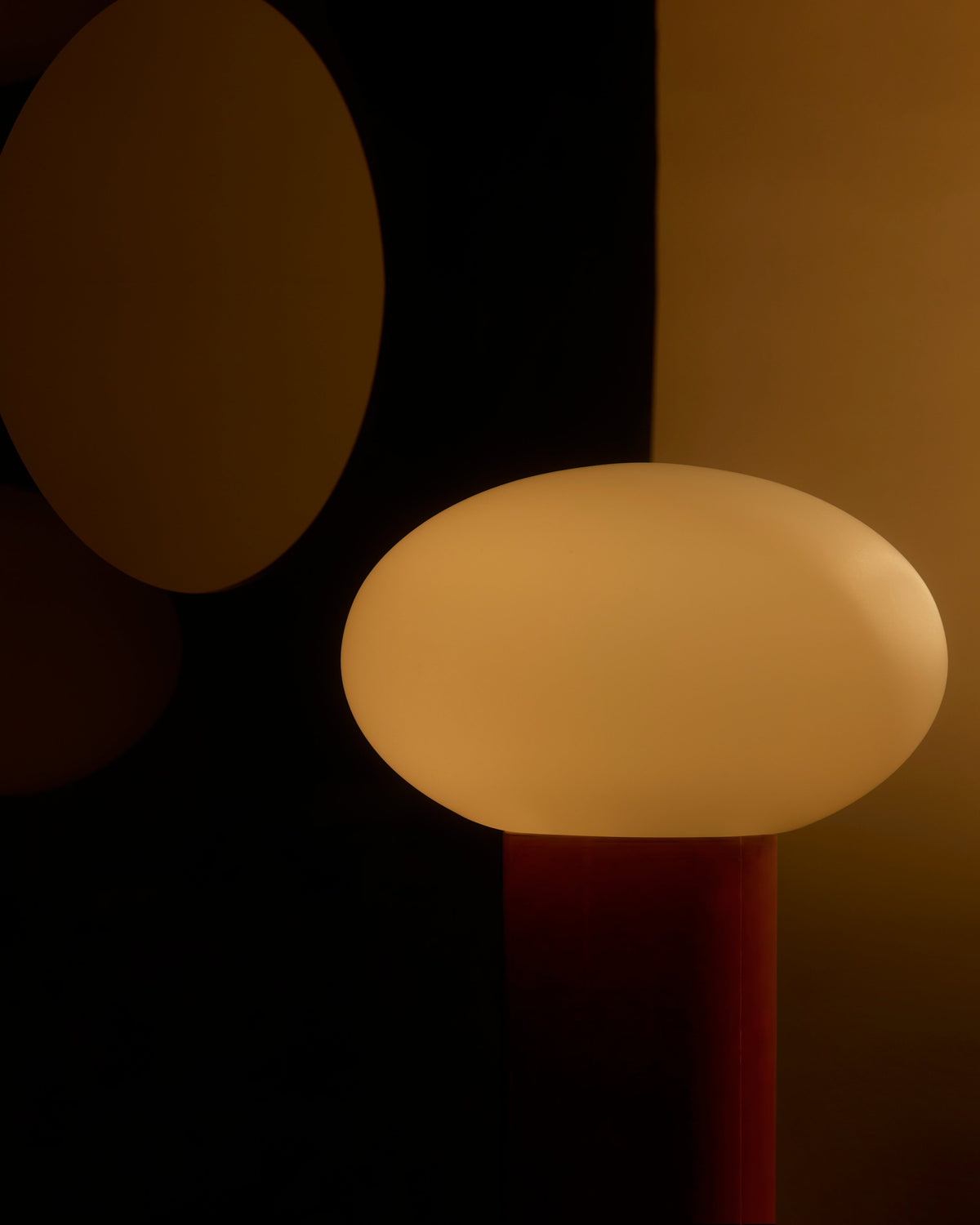 Ivy Globe Table Lamp