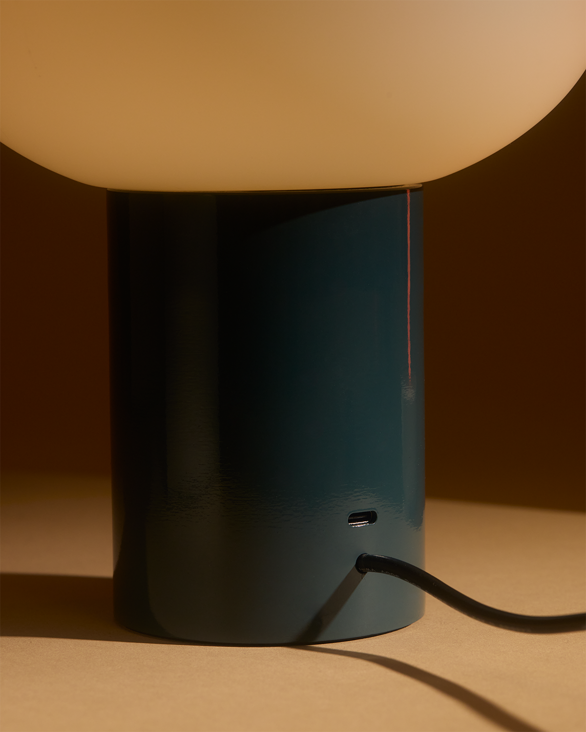 Ivy Globe Table Lamp
