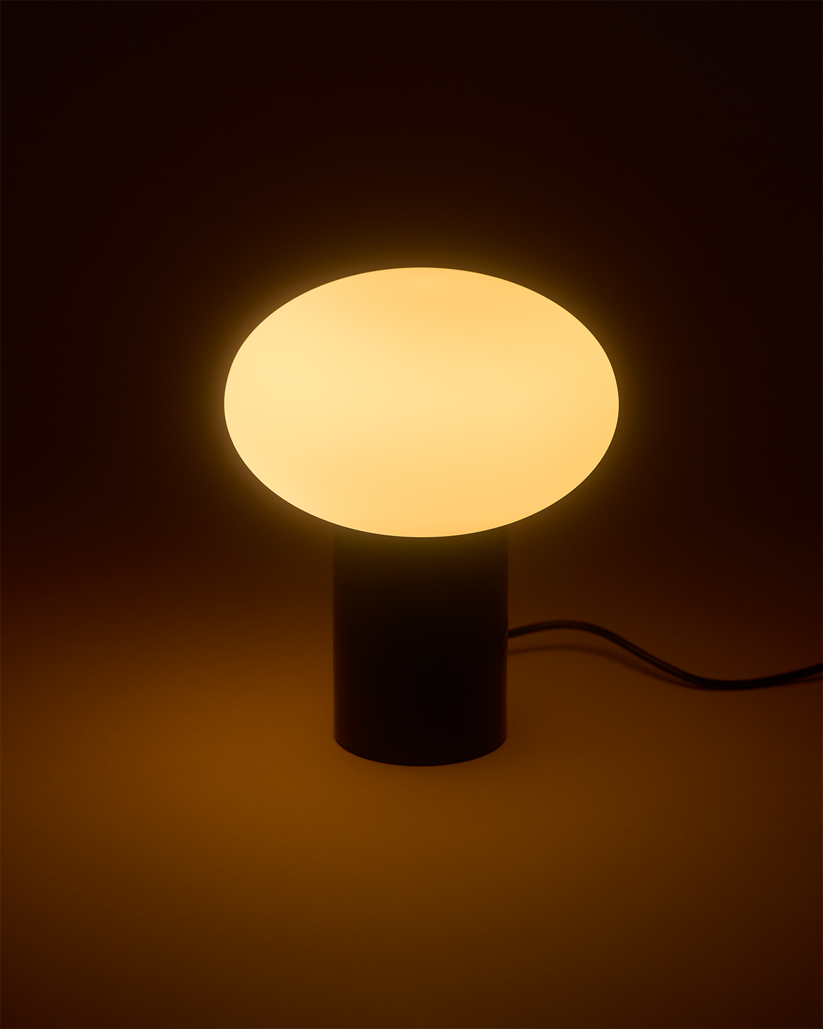 Ivy Globe Table Lamp