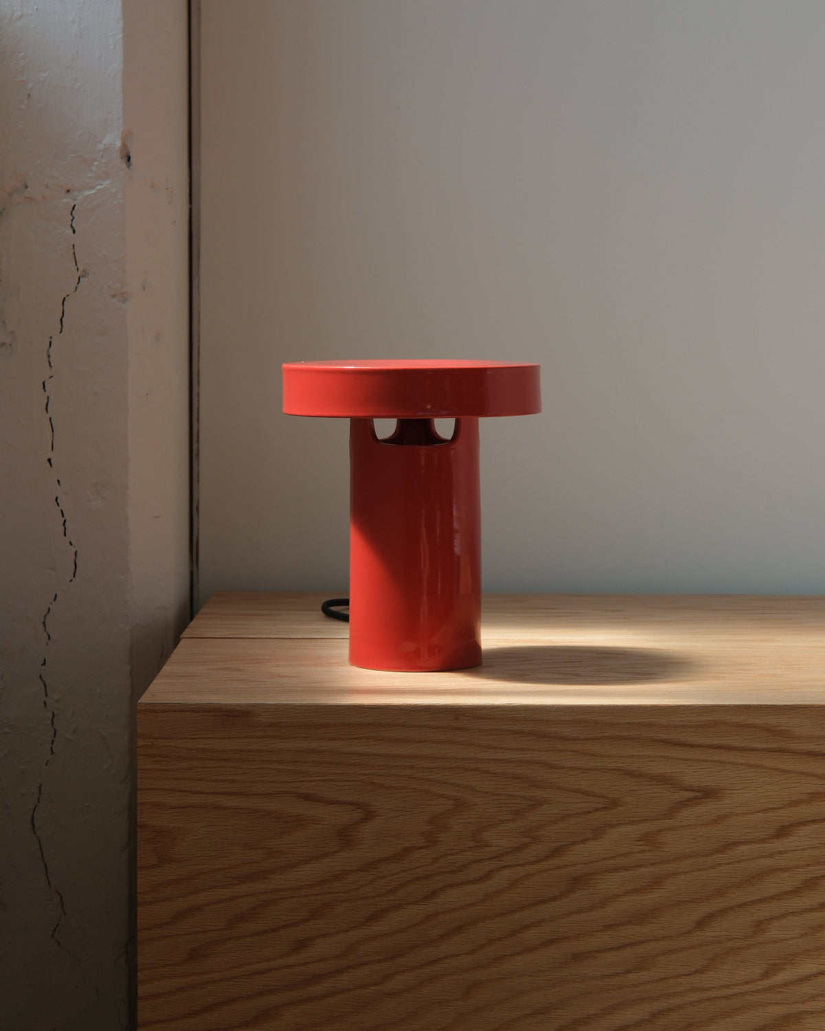 Slot Ceramic Table Lamp
