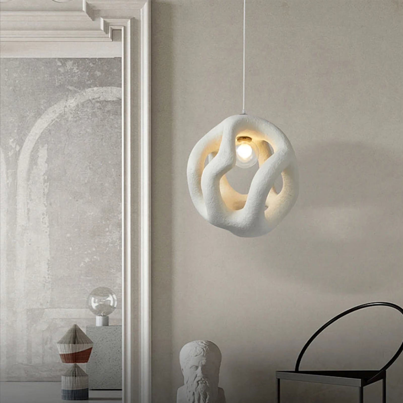 Round Hollow Pendant Lamp