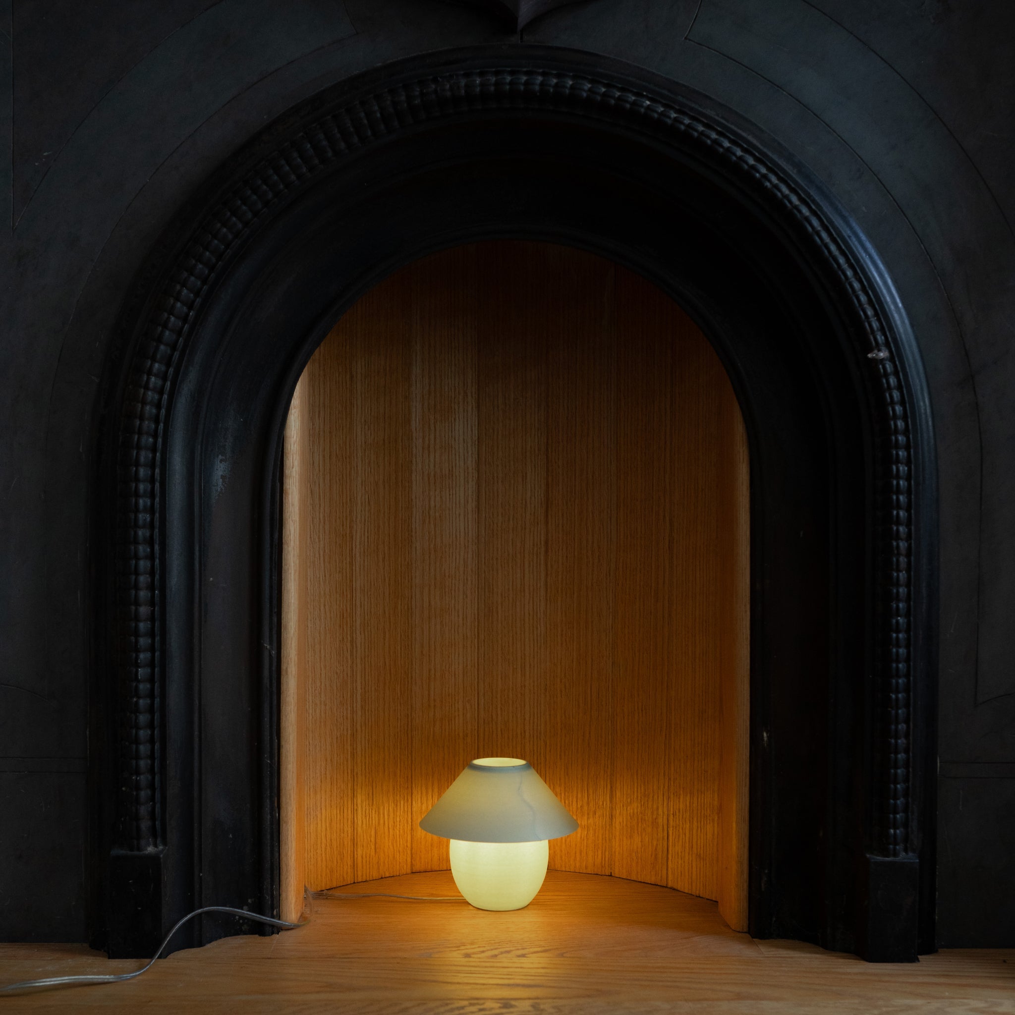 Scoop Lamp