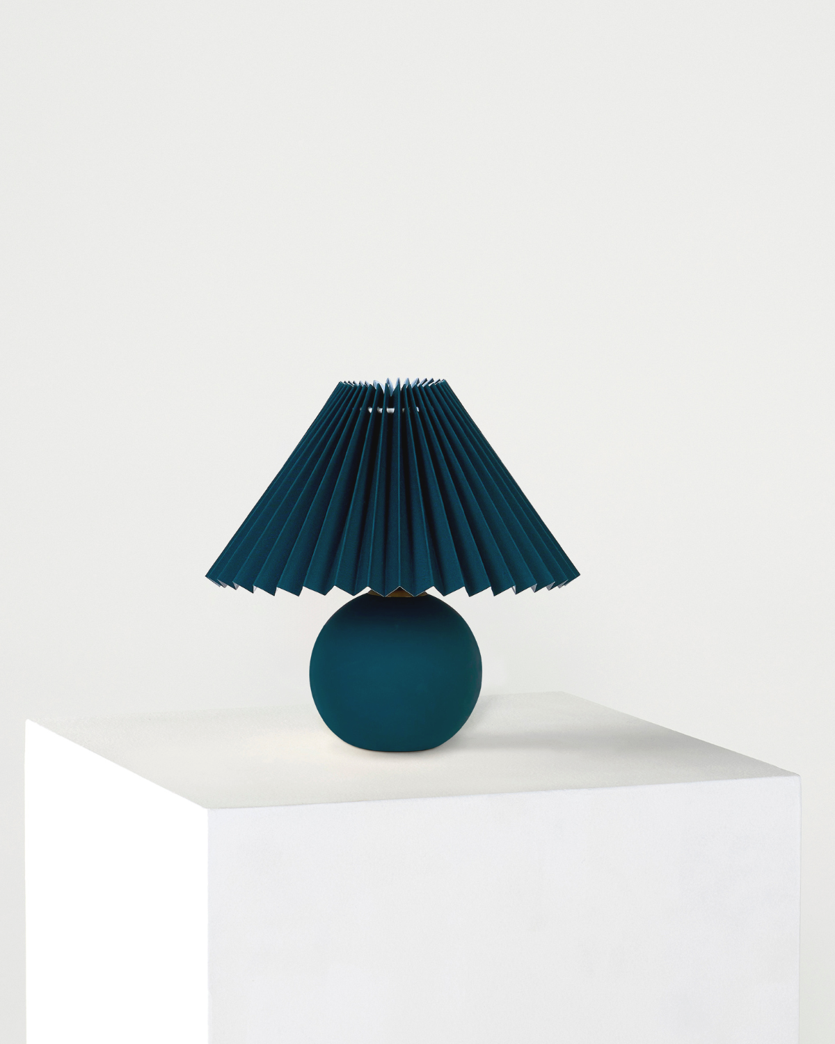Serena Ceramic Globe Lamp