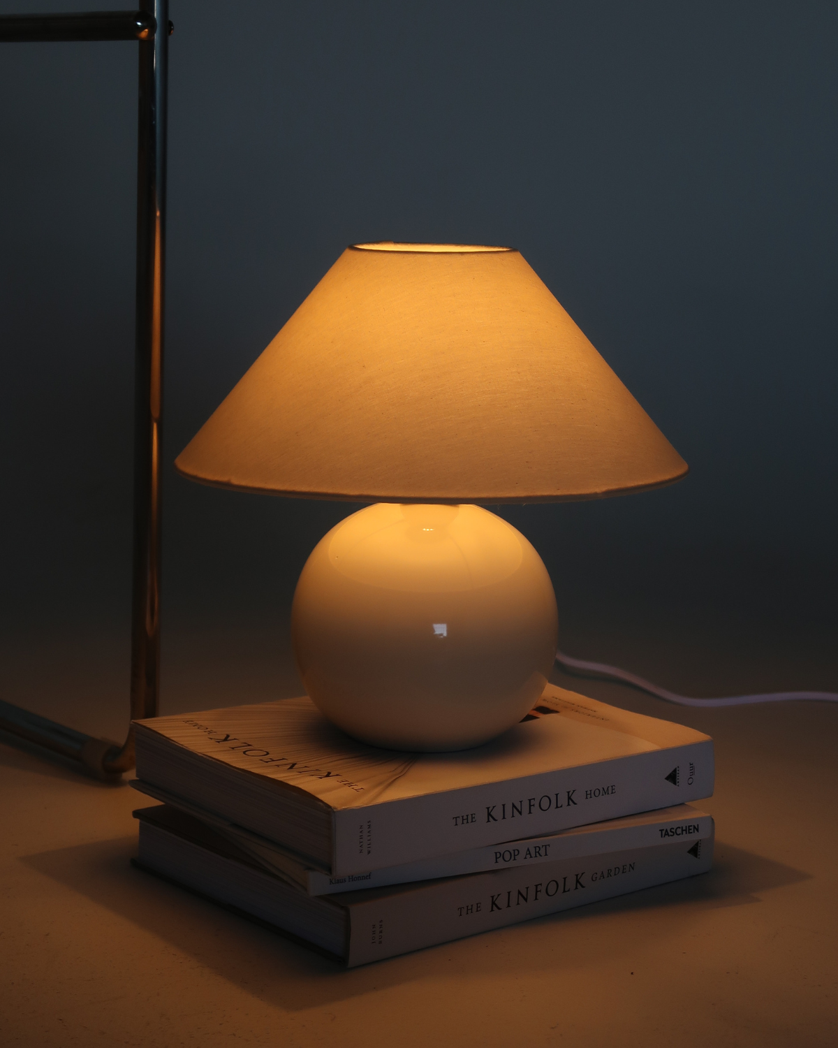 Fiona Ceramic Globe Lamp