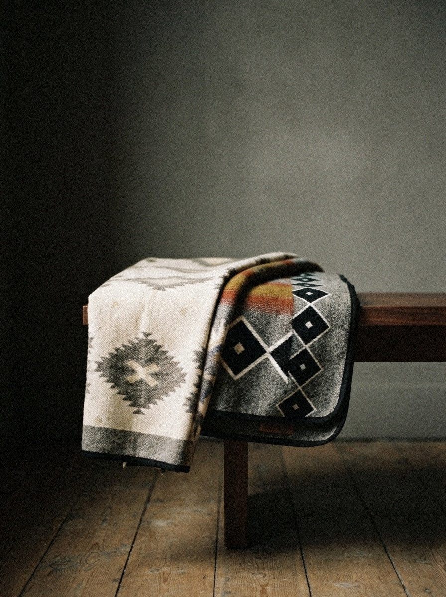 Cotacachi Aztec Reversible Throw