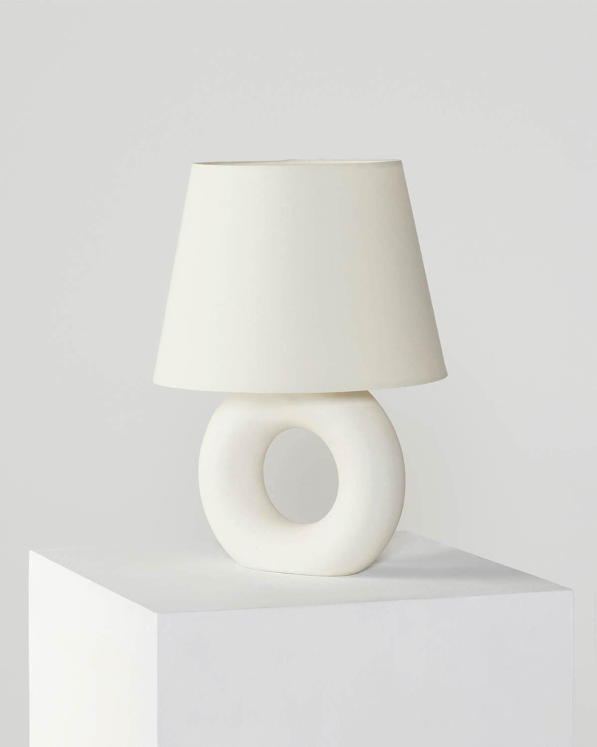 Chloe Donut Ceramic Lamp
