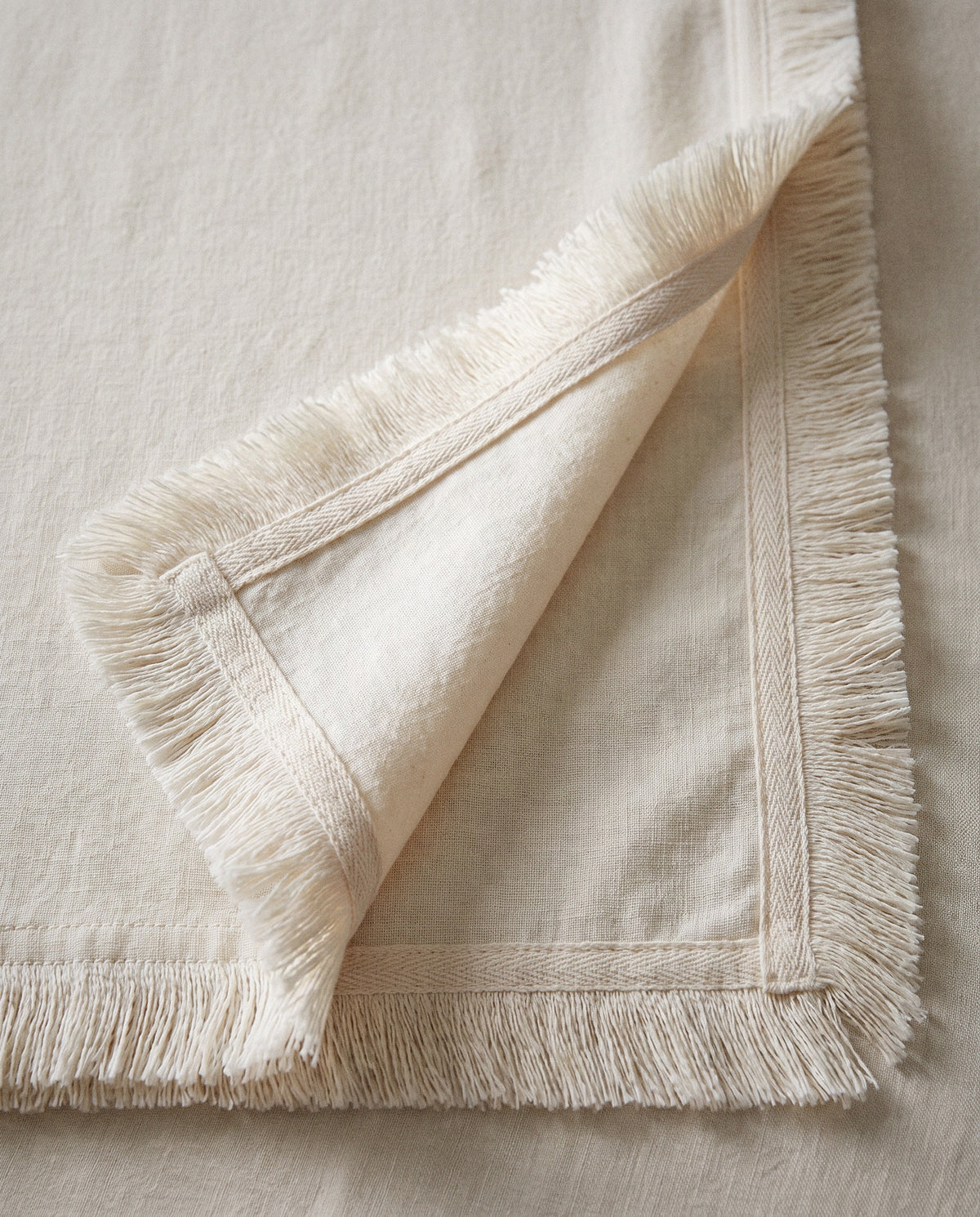 Stonewashed Fringe Linen Tablecloth - Curora Home