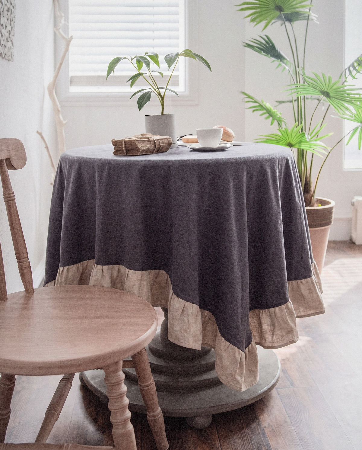 French Ruffle Round Tablecloth - Curora Home