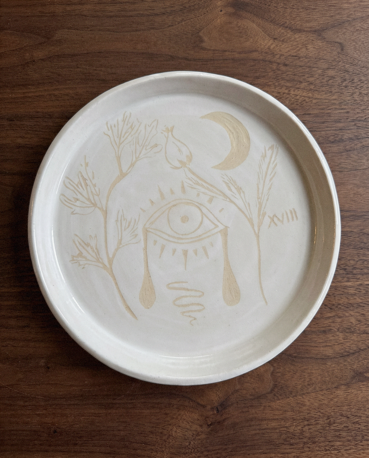 The Moon XVIII Dinnerware - Curora Home