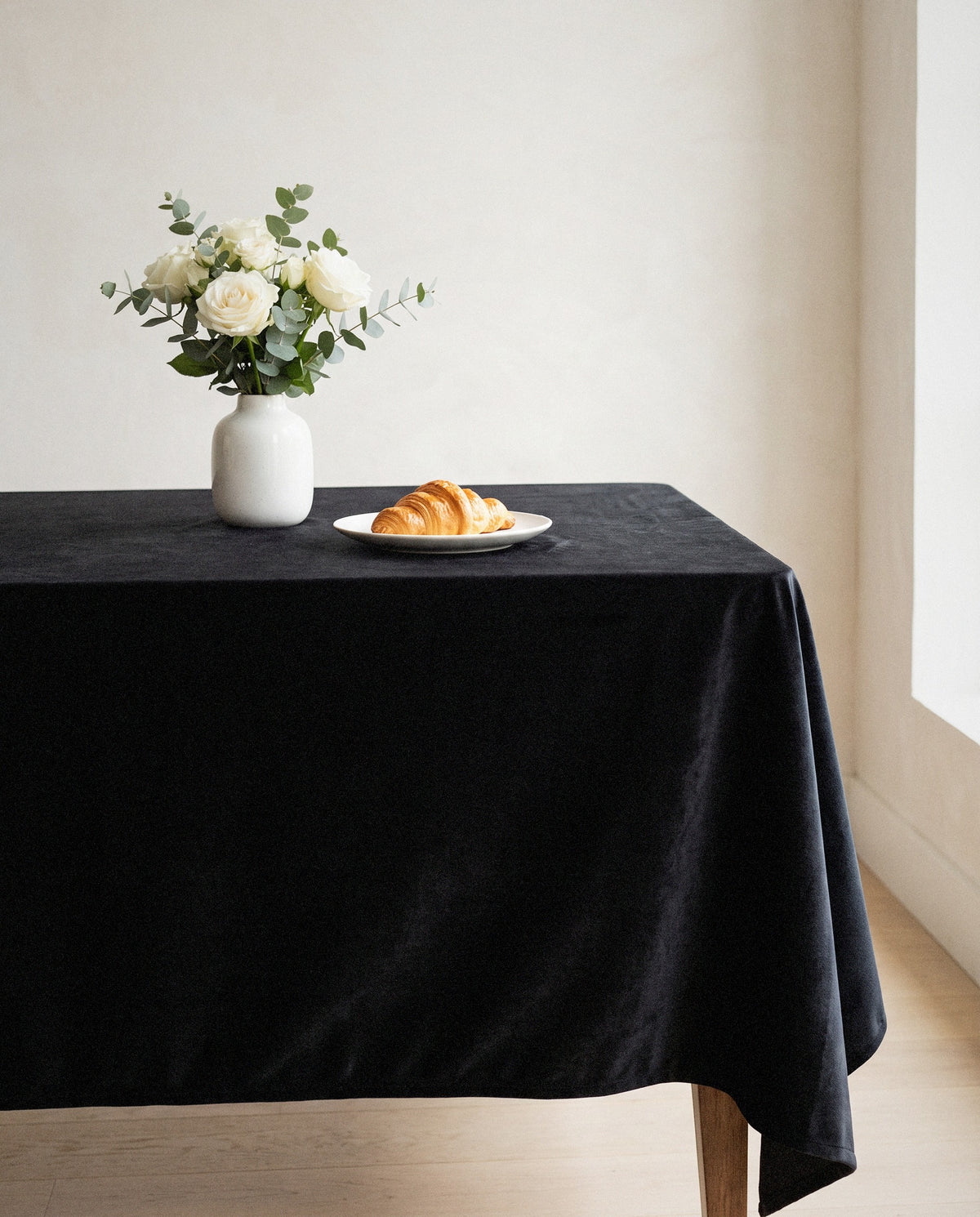 Veluxe Black Velvet Tablecloth - Curora Home