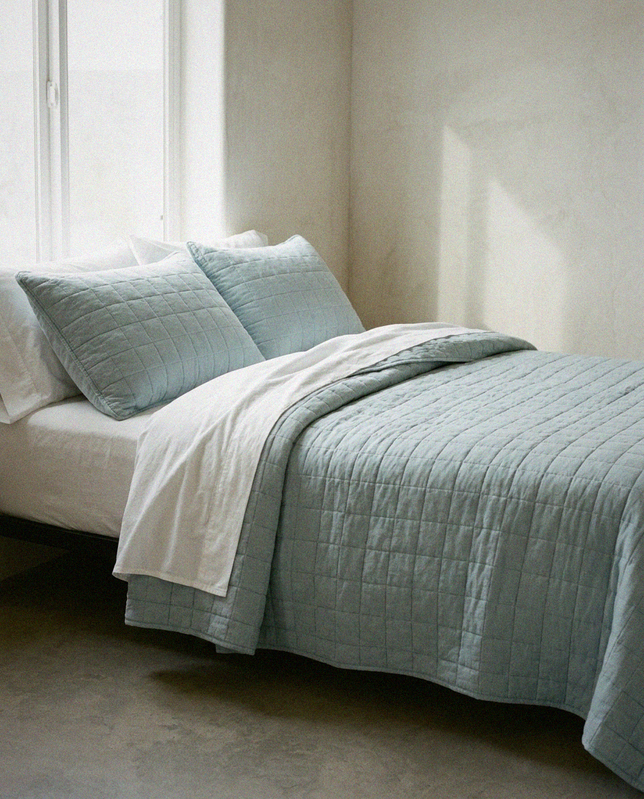 Farmhouse Coverlet Set, Light Blue Twin