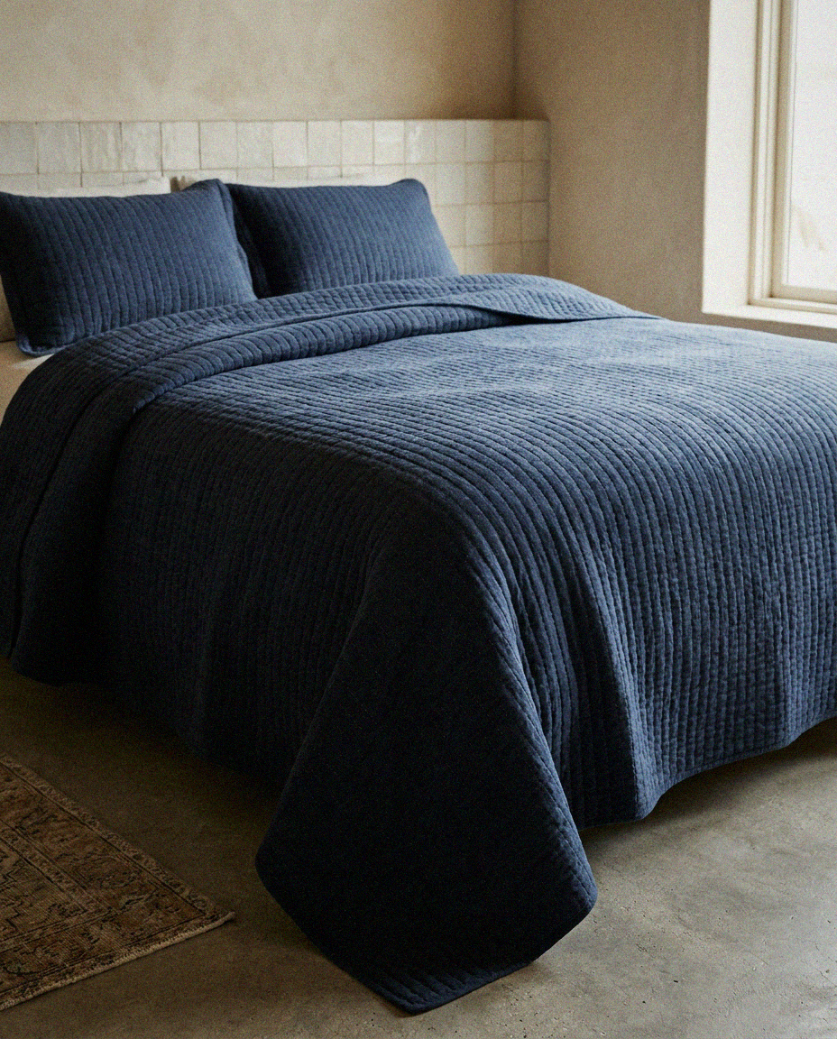 Alicia Solid Quilt