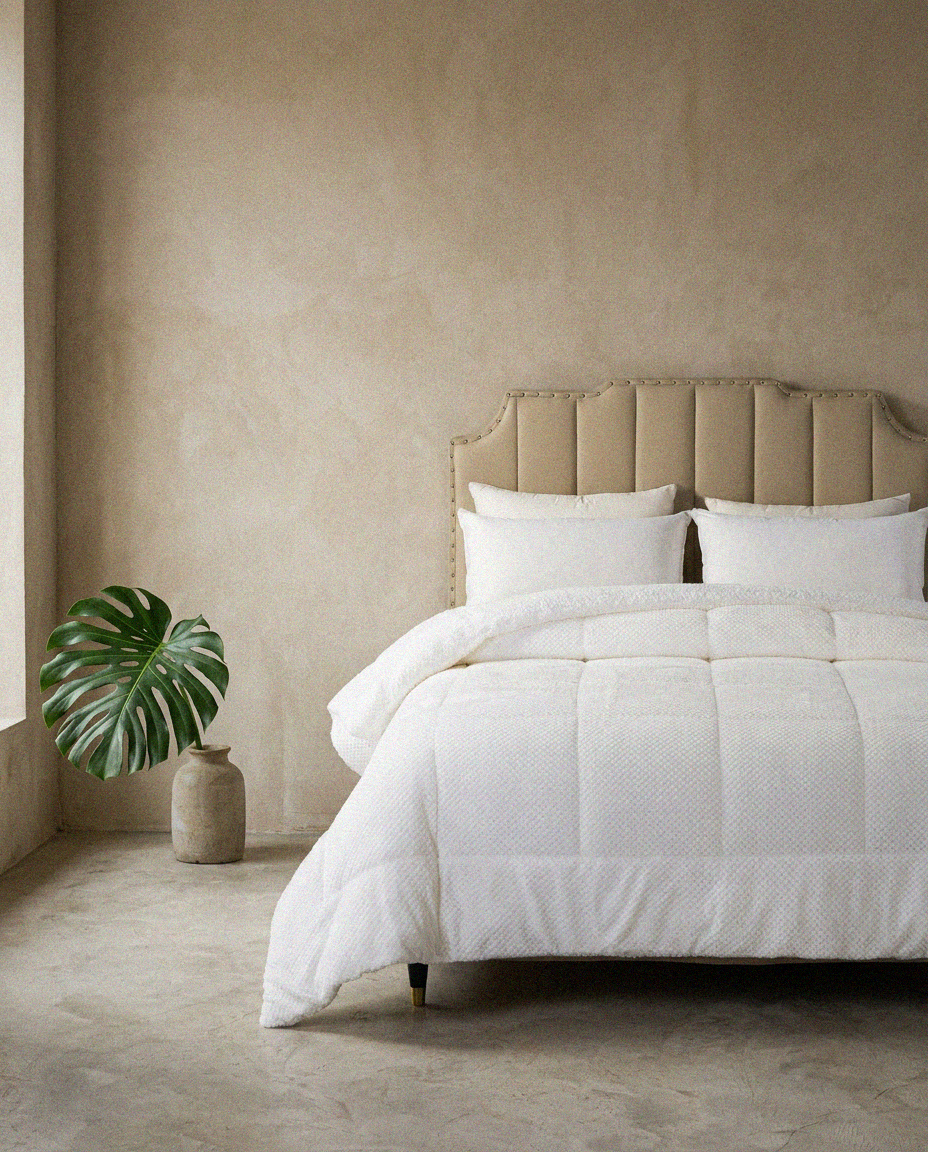 Reversible Plush Comforter Set