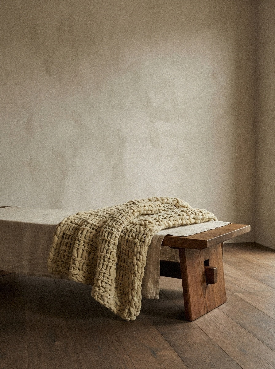 Chunky Cable Knit Throw Blanket