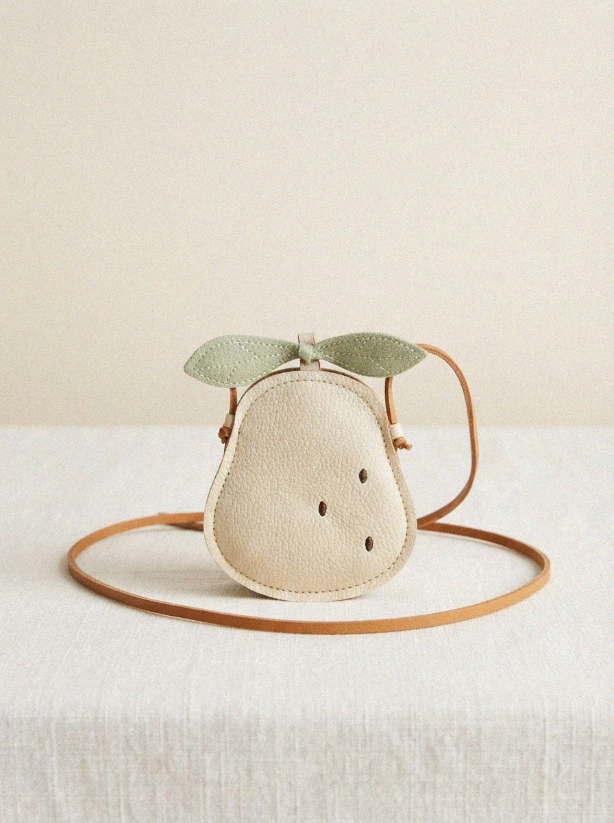 Curora v-pear