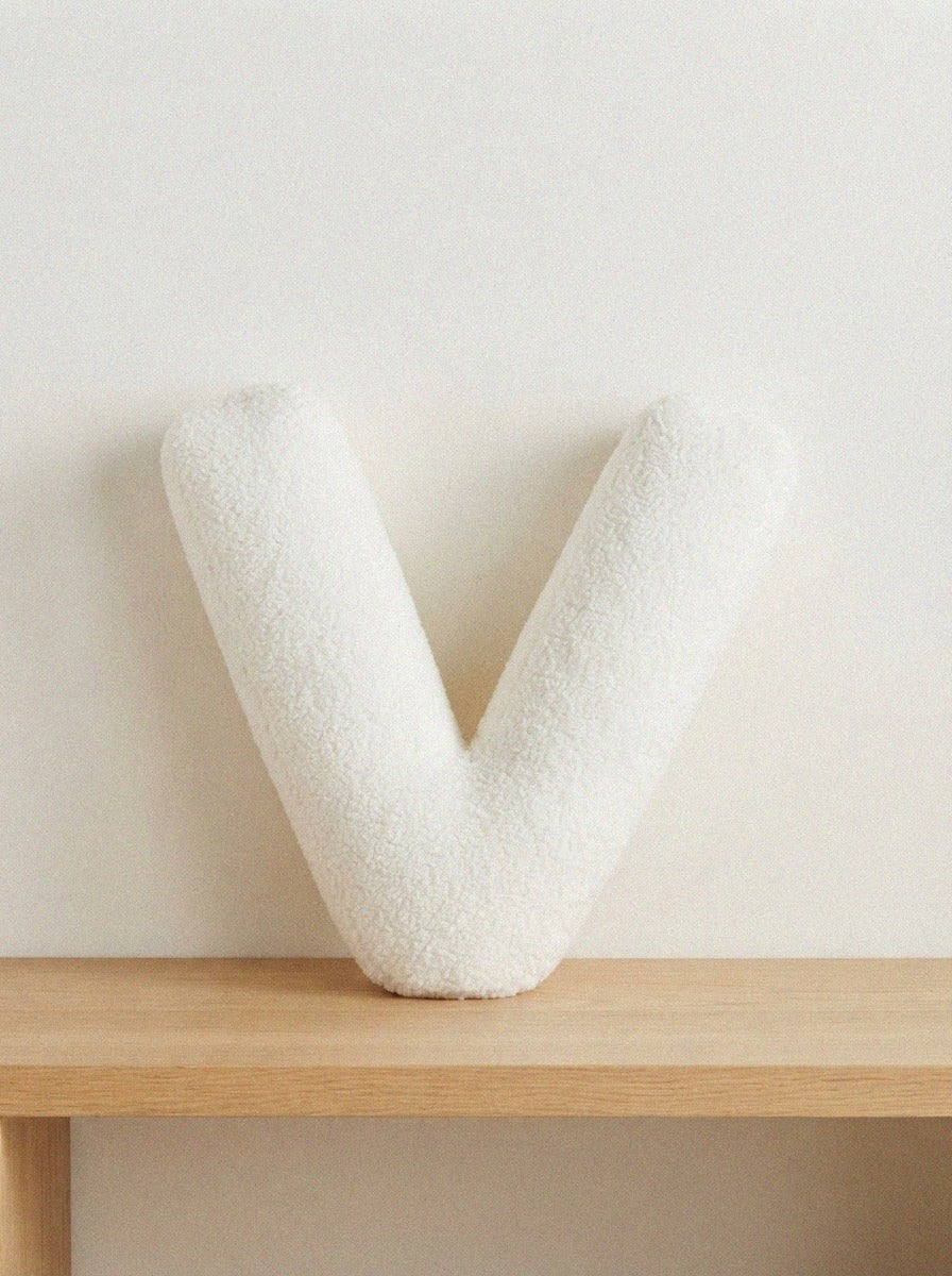 Curora v_V