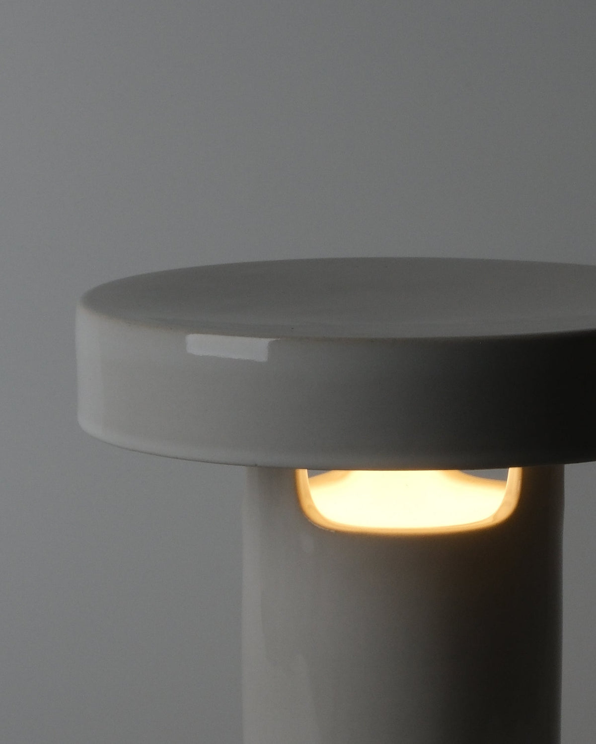 Slot Ceramic Table Lamp